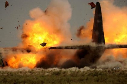 Yemen’de askeri uçak düştü: 11 ölü