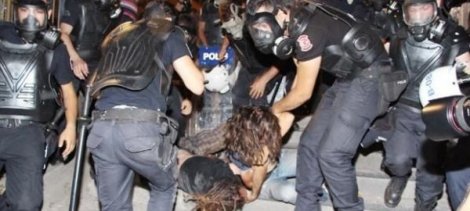 'Adalet Yürüyüşü'ne polis müdahalesinin görüntüleri