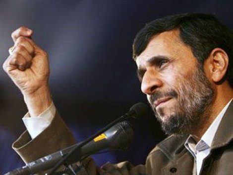 Ahmedinejad Helikopter Kazası Geçirdi