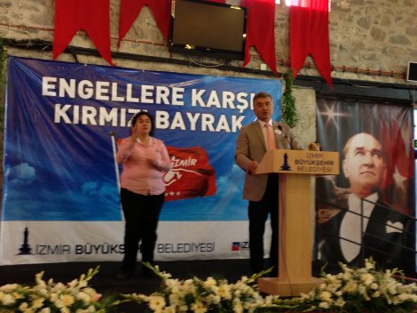 Akkaya: ''AKP hükümeti, engellileri evlere hapsetmek istiyor''