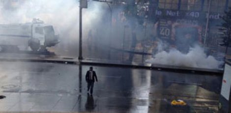 Ankara’da öğretmenlere polis müdahalesi
