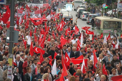 Bakırköy'de Fener Alayı ve Erdal Bayrakoğlu Konseri