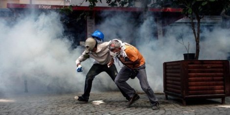 BBC: Polis müdahalesi protestocularla barışçıl diyalog kurulmasını engelledi