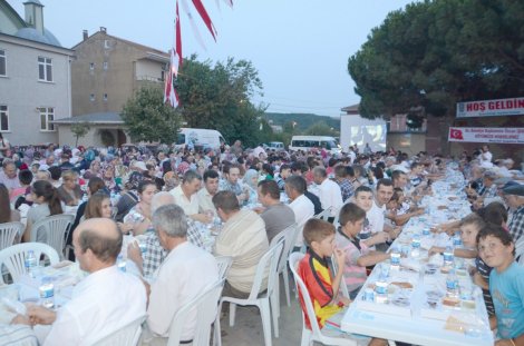 Beyciler iftarına yoğun katılım