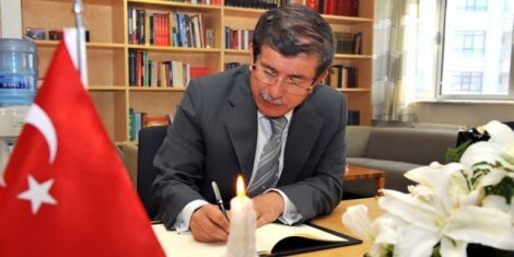 Davutoğlu: Suriye'ye karşı bir koalisyon oluşacaksa Türkiye'de içinde yer alır