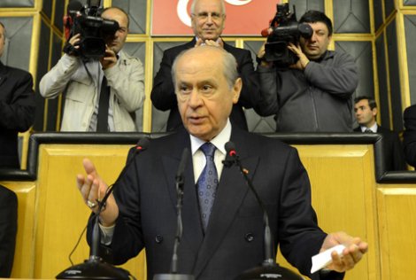 Devlet Bahçeli de Hakan Şükür'e sahip çıktı