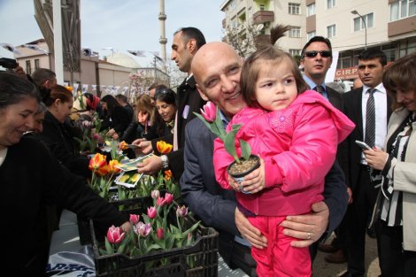 Kartal Soğanlık'ta lale günleri çoşkusu