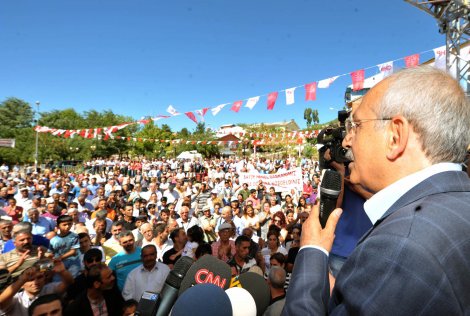 Kılıçdaroğlu, Tunceli’nin Nazımiye ilçesinde