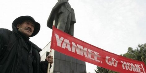 Kırgızistan'daki Amerikan üssü kapatılıyor