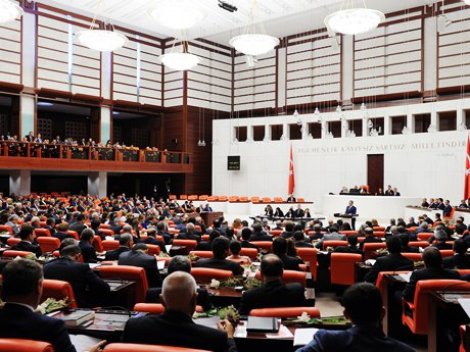 MHP desteği ile Tezkere kabul edildi