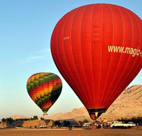 Mısır'da balonlar yeniden havalandı