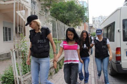 Adana'da 13 'twitter eylemcisi' serbest