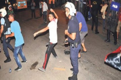 Adana'da AKP'liler polisle yanyana Gezi Parkı protestocularına taş attı