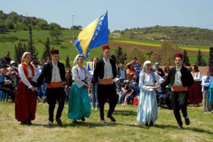 Aliağa'da çocuk bayramı piknik etkinliğiyle kutlandı