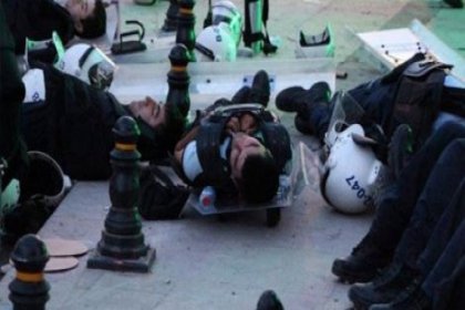 ''Bir polisevi bile açmadılar, banklarda yatıyoruz''