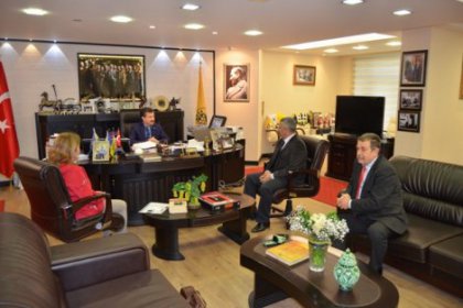 Çamlı Hemşin Belediye Başkanı İzmir'de