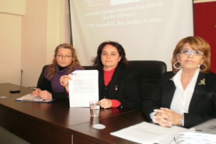 CHP'li kadınlar basın emekçilerini unutmadı