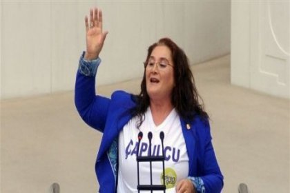 CHP'li milletvekili Sabahat Akkiraz Meclis'ten 'çapulcular'a selam yolladı
