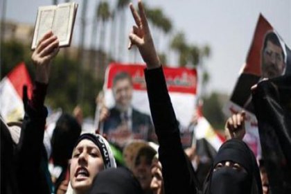 Cumhuriyet Muhafızları ve Mursi destekçileri arasında çatışma: 3 ölü