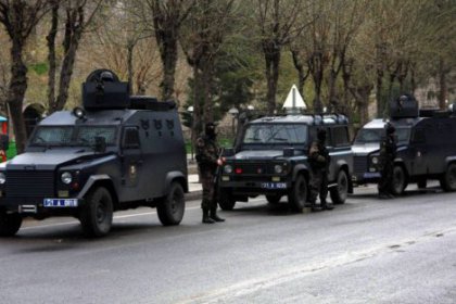 Diyarbakır'da 70'i aşkın gözaltı