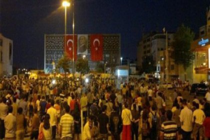 #duranadam protestosu bütün Türkiye'ye yayılıyor