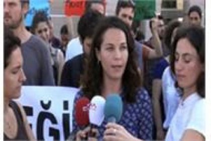 Emek Sineması davası sanatçıların eylemiyle başladı!