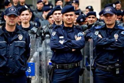 Emniyet-Sen kurucuları polislikten atıldı