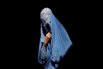 Fransa'da burkalı kadına kimlik kontrolü öfkesi