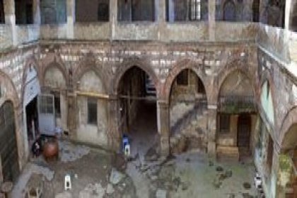 Genco Erkal'dan İstanbul'a tiyatro sahnesi