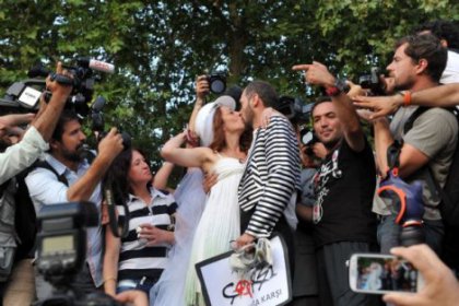 Gezi Parkı aşıkları evlendi!