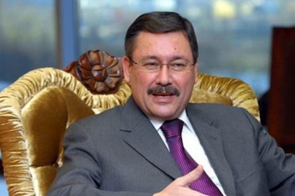 Gökçek'in türküsü Ankara'yı karıştırdı