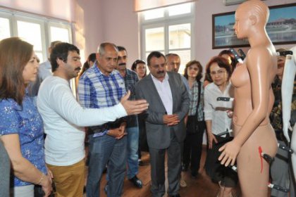 Görünmeyeni Görünür Yapmak için Sergi Açtı