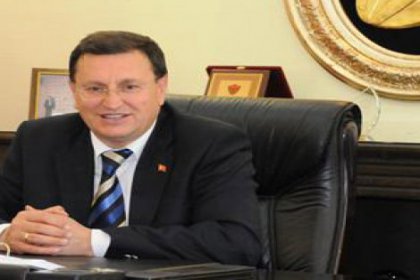 Hatay Belediye Başkanı CHP'ye geçti