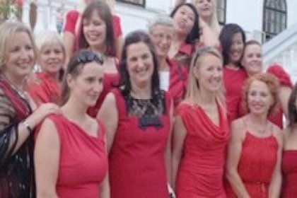 İngiltere Büyükelçiliği’nde ''Kırmızılı Kadın''lar