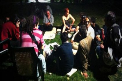 İş makineleri Gezi Parkı'na girdi, ağaçlar sökülmeye başlandı!