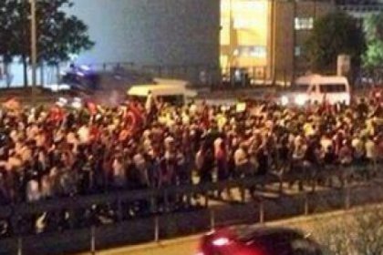 İstanbullu Taksim'e yürüyor!