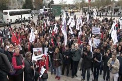 Kadıköy'de türbana hayır eylemi