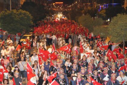 Karşıyaka 19 Mayıs'ta Ata'sını unutmayacak