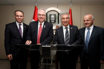 Karşıyaka'ya ABD'den kardeş şehir geliyor