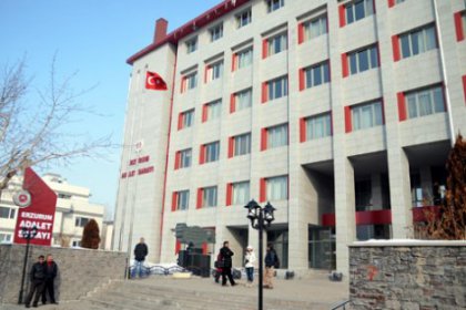 KCK'da Kürtçe savunmaya, Türkçe tahliye