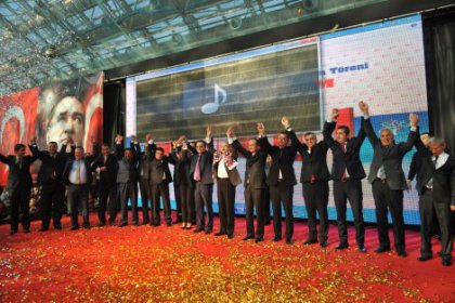 Kılıçdaroğlu, Antalya'da 15 aday açıkladı