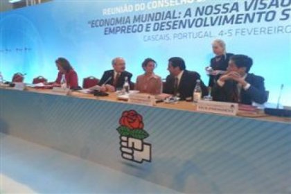 Kılıçdaroğlu, Portekiz'de Sosyalist Enternasyonal'in Toplantısına Katıldı