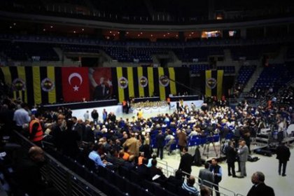 Kupalı ve TOMA'lı Fenerbahçe kongresi