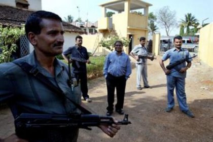 Maocu isyancılar saldırı: 17 ölü