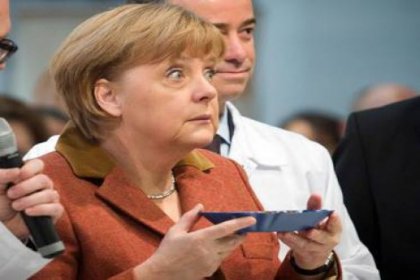 Merkel yine kaybetti