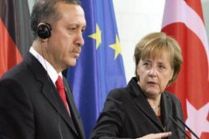 Merkel'in tek başına iktidar olamaması Türkiye için iyi haber