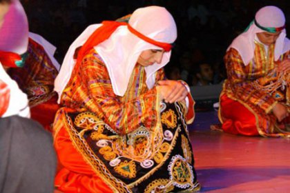 Mescit için imza alamayan öğretmen sınıfta Alevilerle Sünnileri ayırdı!