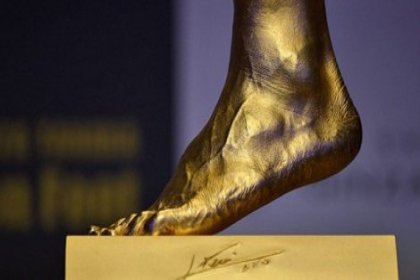Messi'nin 'altın'dan sol ayağı yapıldı