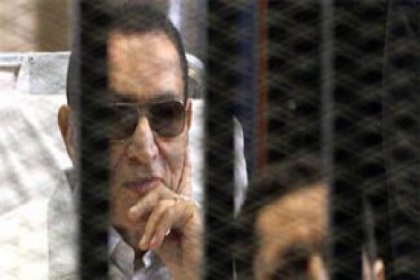 Mısır'da devrik diktatör Mübarek serbest; seçilmiş Cumhurbaşkanı Mursi hapiste