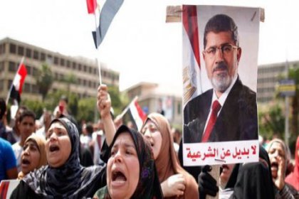 Mursi telefonla 'ABD'den rejimini korumak için destek istedi' iddiası